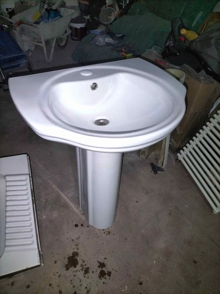 Lavabo gideri açma uygulaması