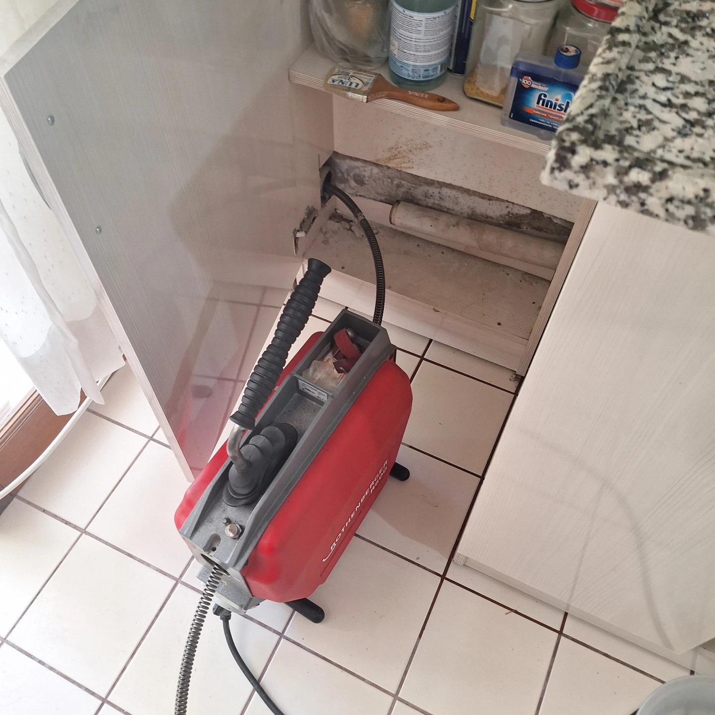 Mutfak tesisat gider açma - görüntüleme destekli yaklaşım