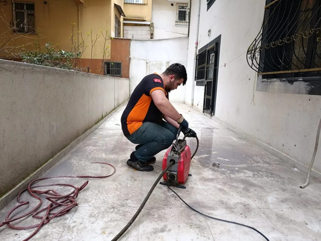 Robotlu gider açma ekipmanı